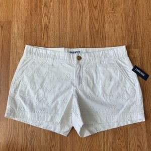 ☀️White Old Navy Lace Detailed Shorts